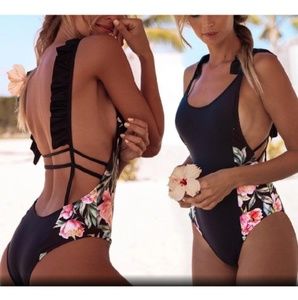 BLACK FLORAL SWIMSUIT